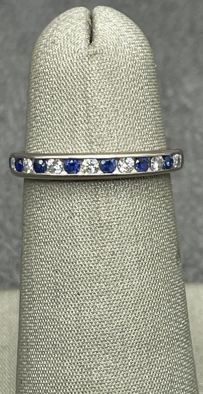 18K White Gold Diamond & Blue Stone Band Ring (26459)